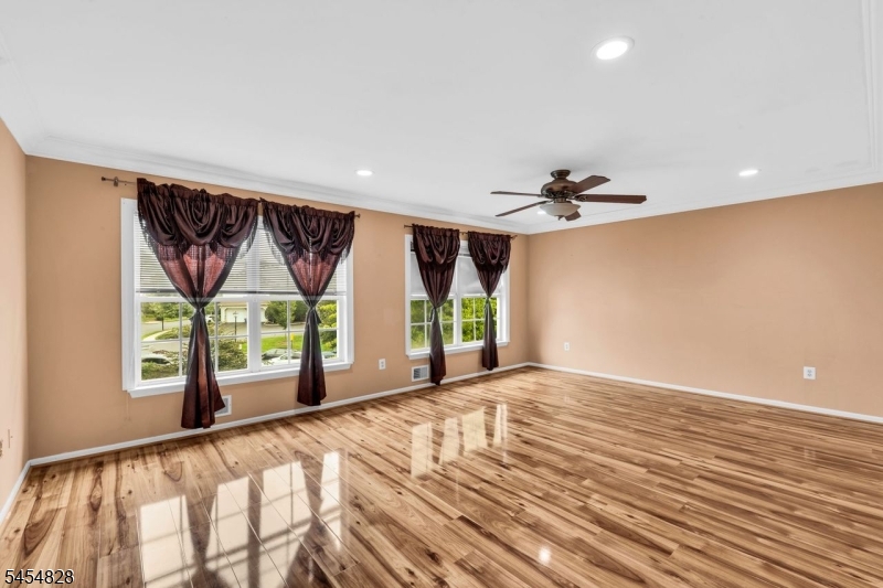 76 Whitehead Road Property Photo 17