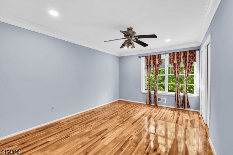 76 Whitehead Road Property Photo 19