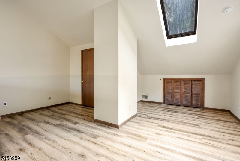3 Davos Dr 4 Property Photo 17