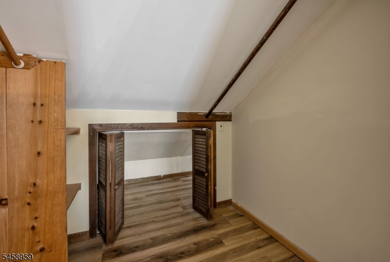 3 Davos Dr 4 Property Photo 22