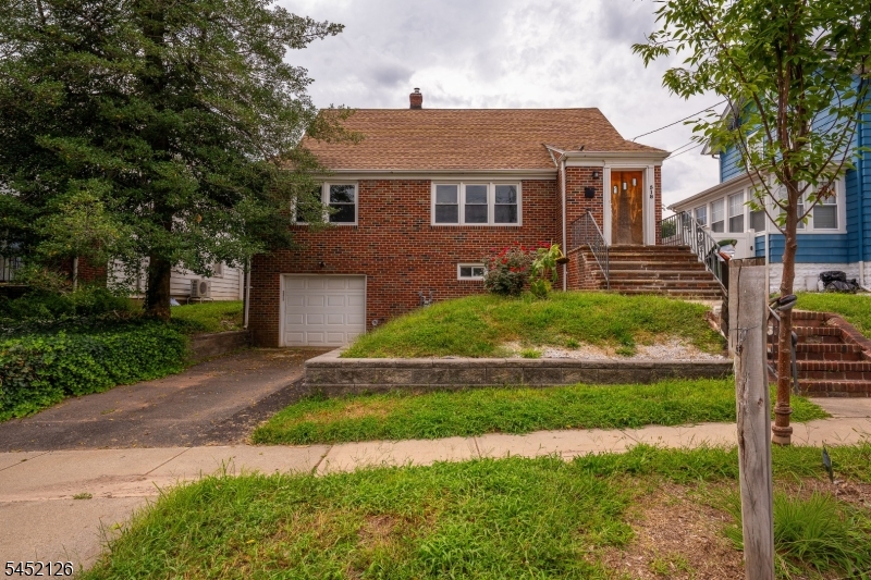 518 Thompson Ave Property Photo 1