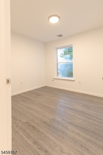 242 Graham Ave Property Photo 18