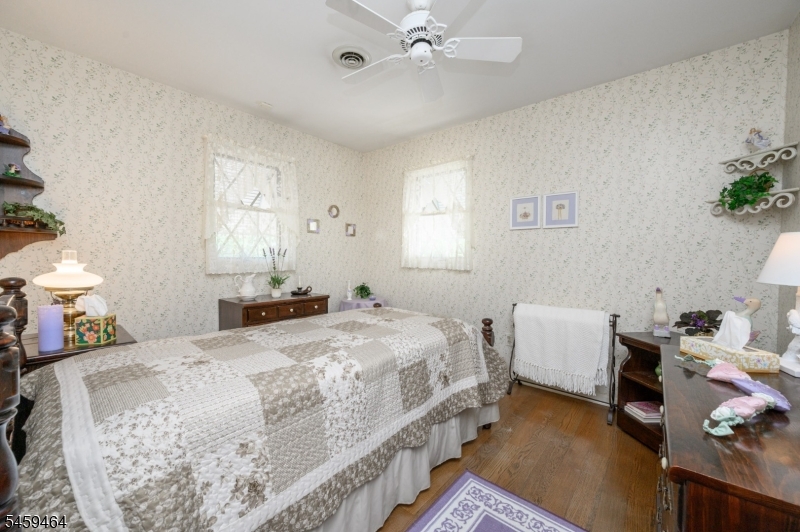 544 Pinewood Ave Property Photo 27