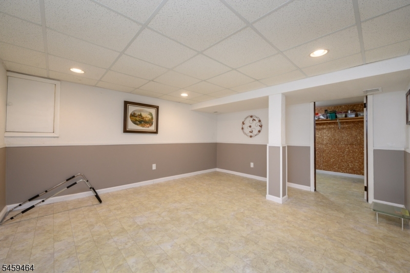 544 Pinewood Ave Property Photo 32