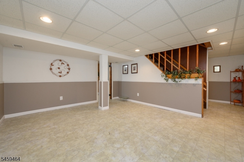 544 Pinewood Ave Property Photo 33