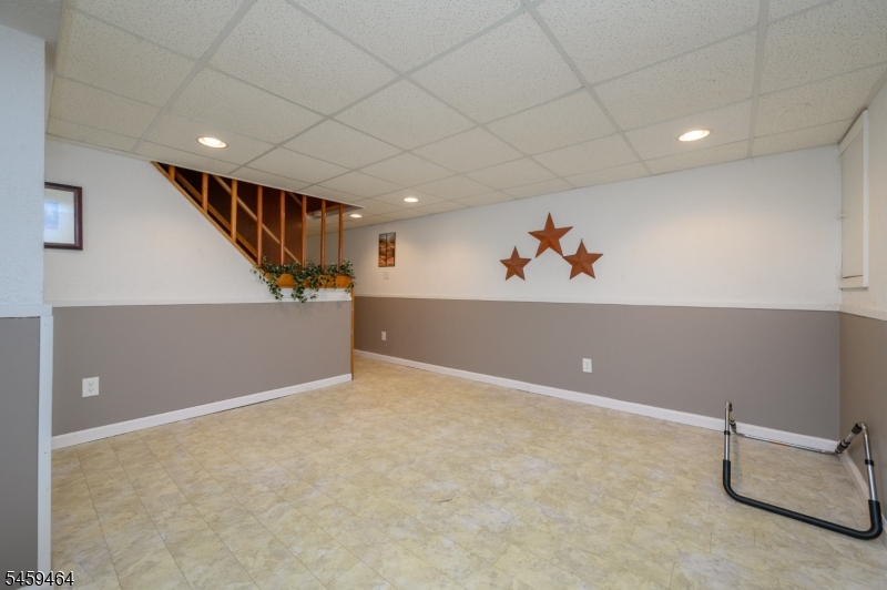 544 Pinewood Ave Property Photo 34