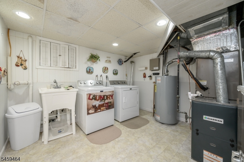 544 Pinewood Ave Property Photo 38