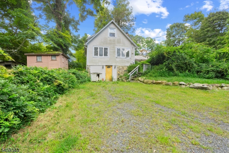 20 Pershing Ave Property Photo 1