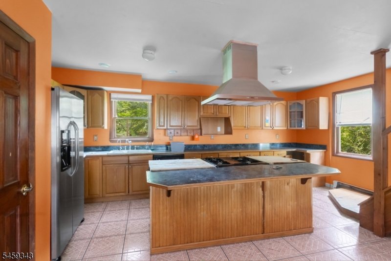 20 Pershing Ave Property Photo 2