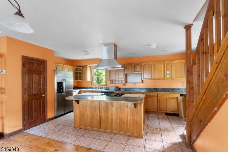 20 Pershing Ave Property Photo 3