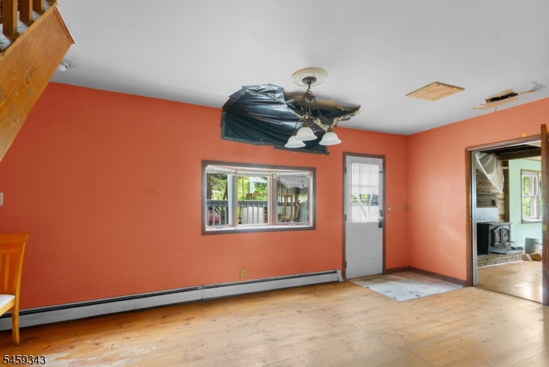 20 Pershing Ave Property Photo 9