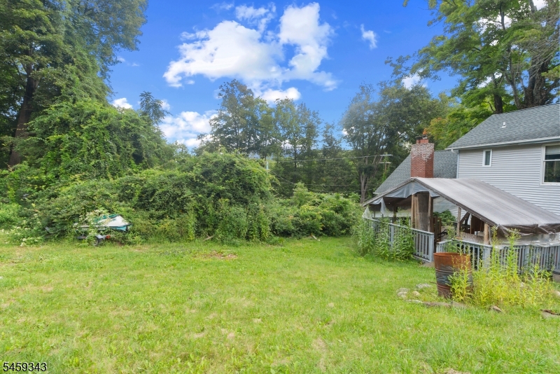 20 Pershing Ave Property Photo 25