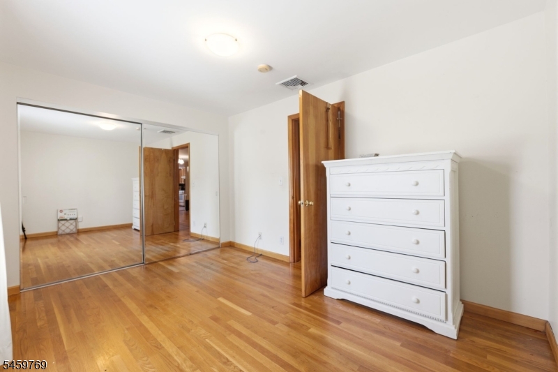 50 Woods Rd Property Photo 10
