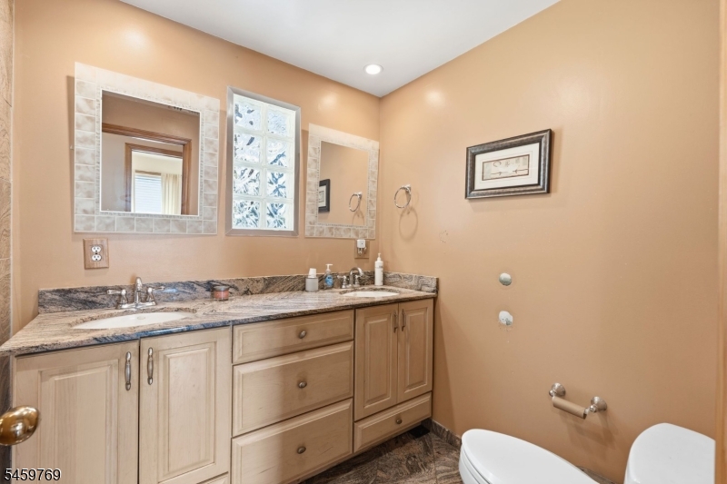 50 Woods Rd Property Photo 11