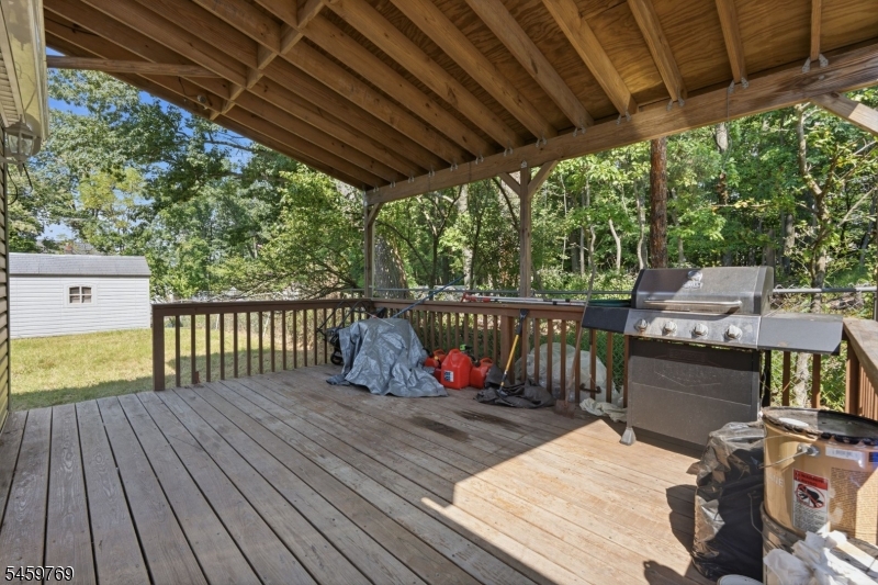 50 Woods Rd Property Photo 13