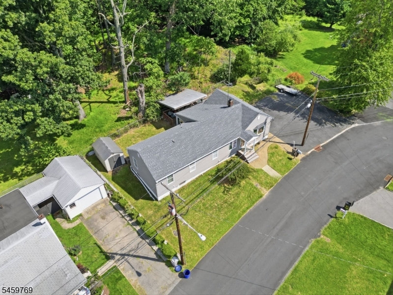 50 Woods Rd Property Photo 18