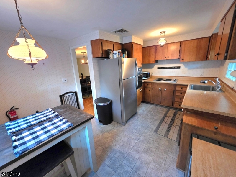 4 Adams Dr Property Photo 12