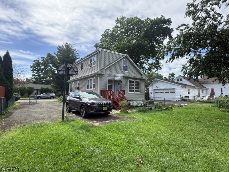 20 Diven St Property Photo 3