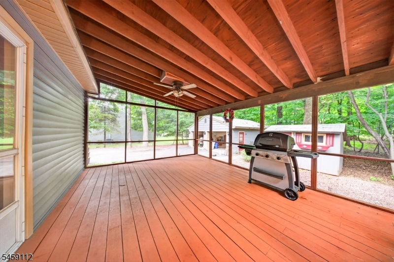 1 Holly Dr Property Photo 32