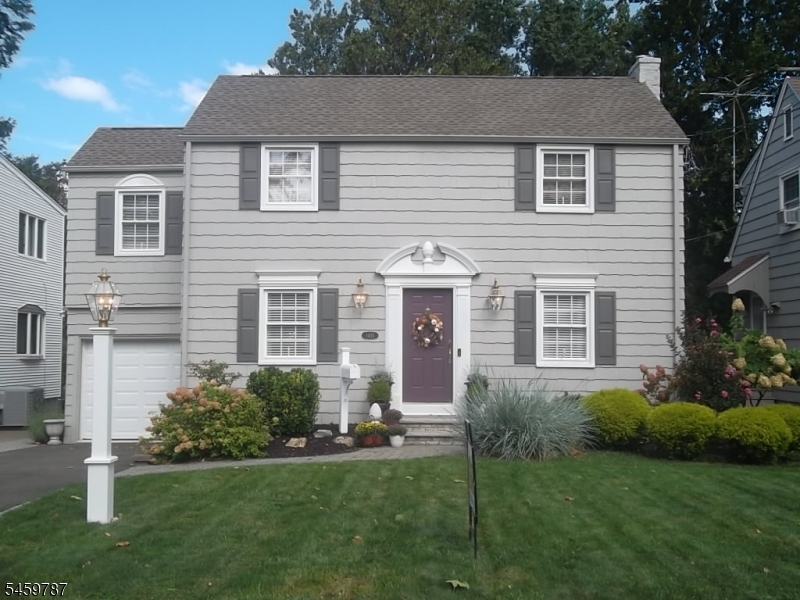 1455 Brookside Dr Property Photo 2