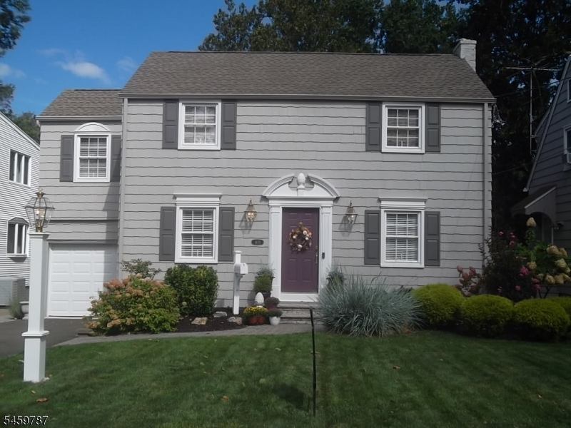 1455 Brookside Dr Property Photo 4