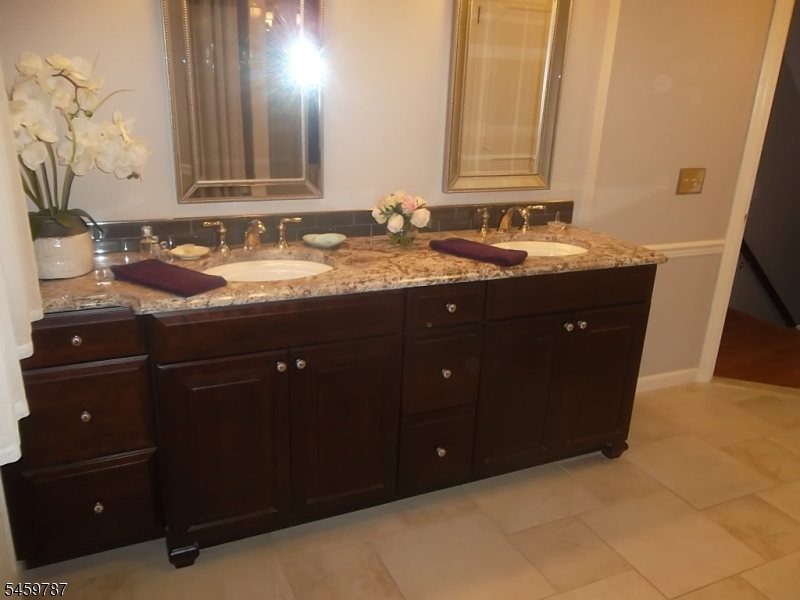 1455 Brookside Dr Property Photo 17