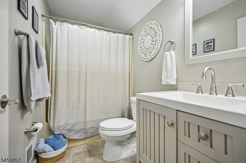 25 Ridgeview Ter Property Photo 21