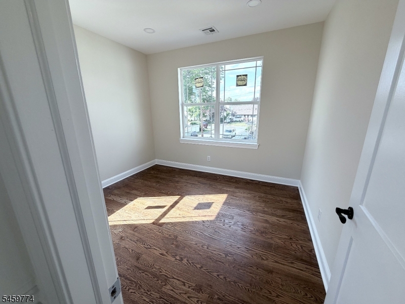 28 Mckinley Ave Property Photo 14