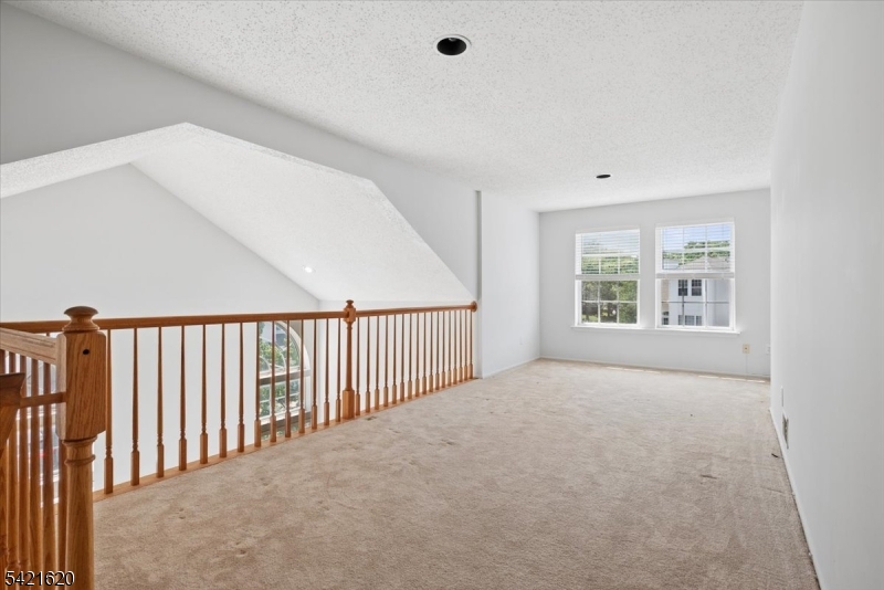 82 Hancock Dr Property Photo 25