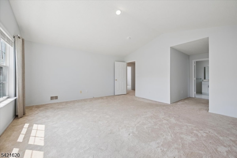 82 Hancock Dr Property Photo 30