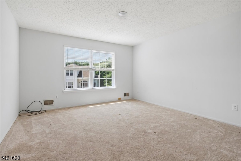 82 Hancock Dr Property Photo 34