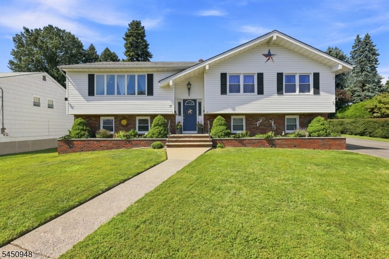 17 Dando Ct Property Photo 1