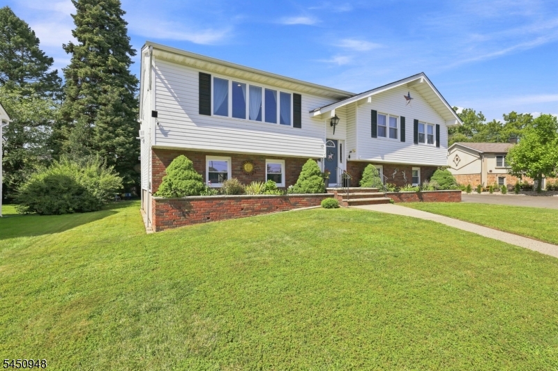17 Dando Ct Property Photo 2