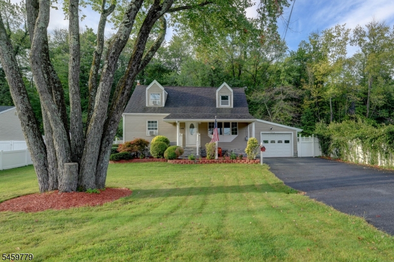 146 Boonton Tpke Property Photo 2