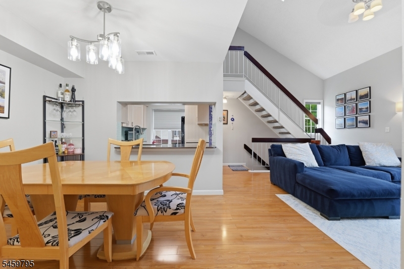 2508 Commons At Kingswood Dr Property Photo 11