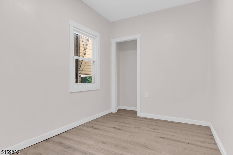 130 19th Ave Property Photo 12