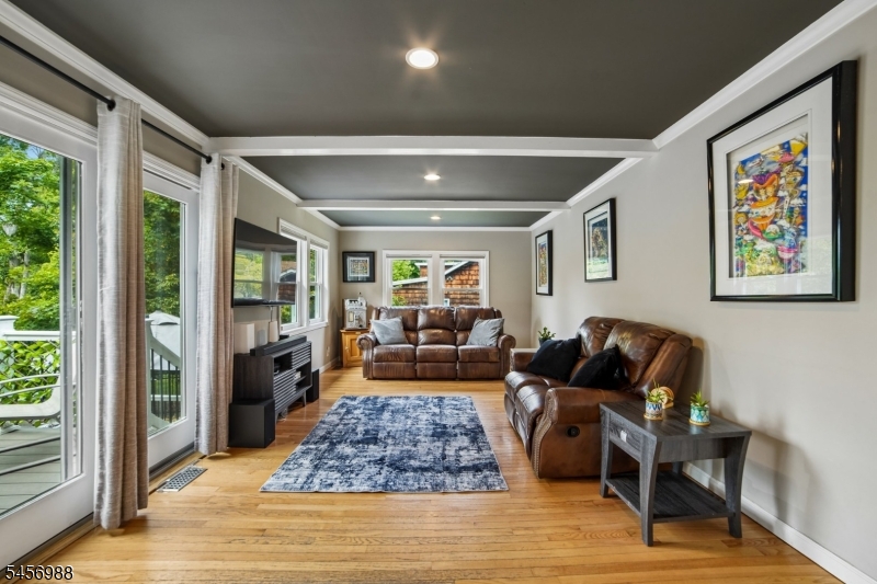 41 Forest Ter Property Photo 12