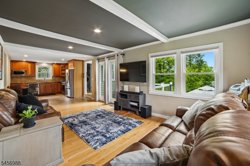 41 Forest Ter Property Photo 15