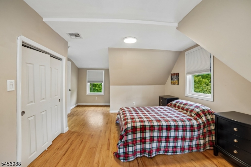 41 Forest Ter Property Photo 27