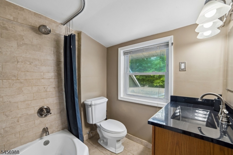41 Forest Ter Property Photo 30