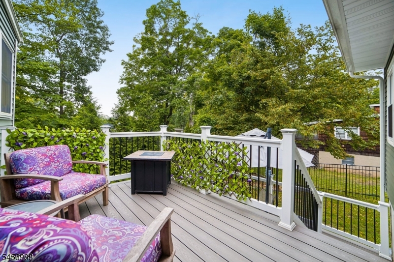 41 Forest Ter Property Photo 33