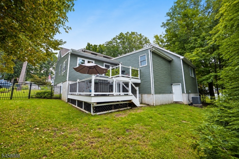 41 Forest Ter Property Photo 36