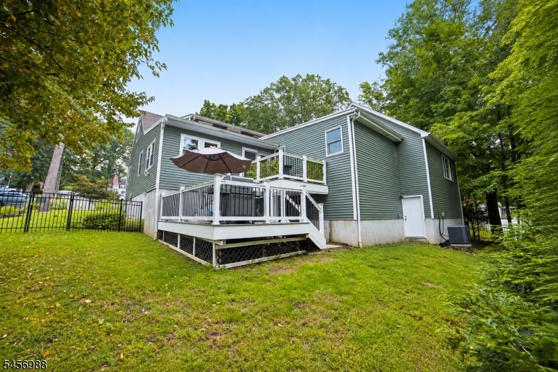 41 Forest Ter Property Photo 37