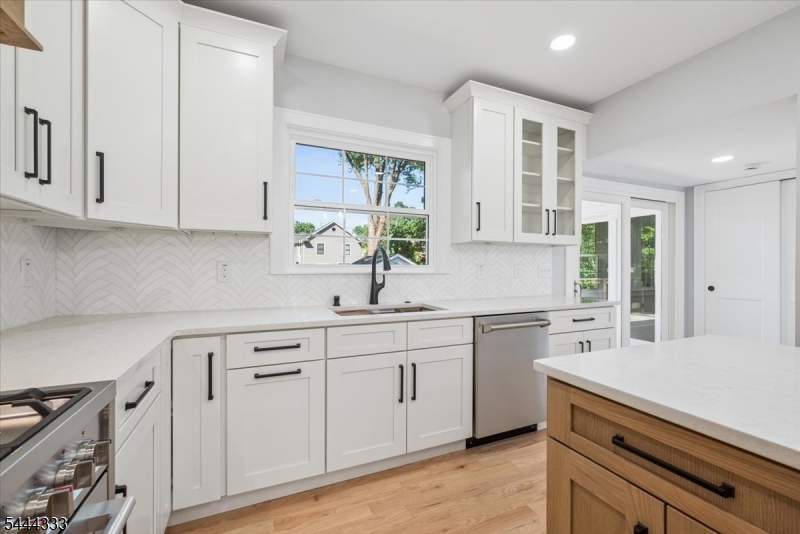 18 Burchfield Ave Property Photo 13