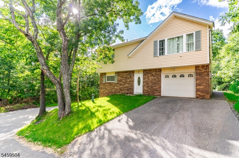 8 Rollins Trl Property Photo 2