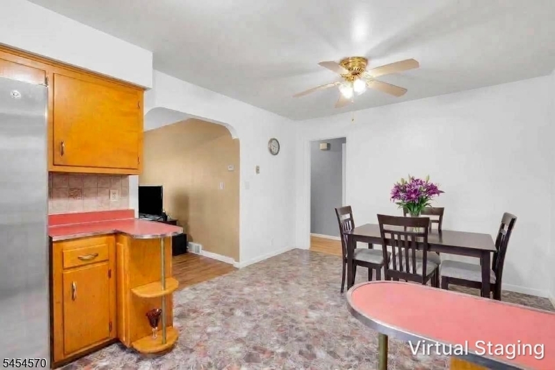 176 Merselis Ave Property Photo 4