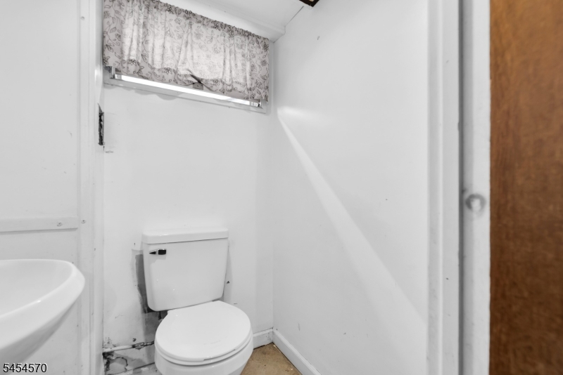 176 Merselis Ave Property Photo 15