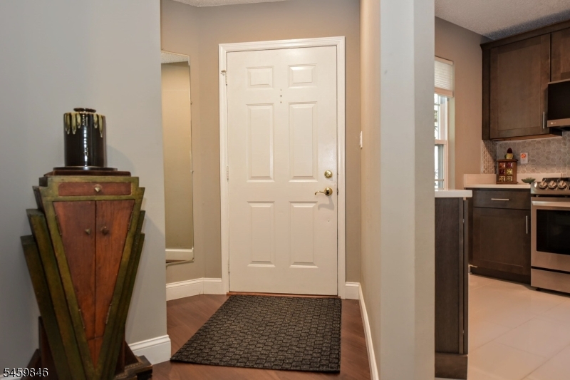 1240 Garrison Ct 1240 Property Photo 3
