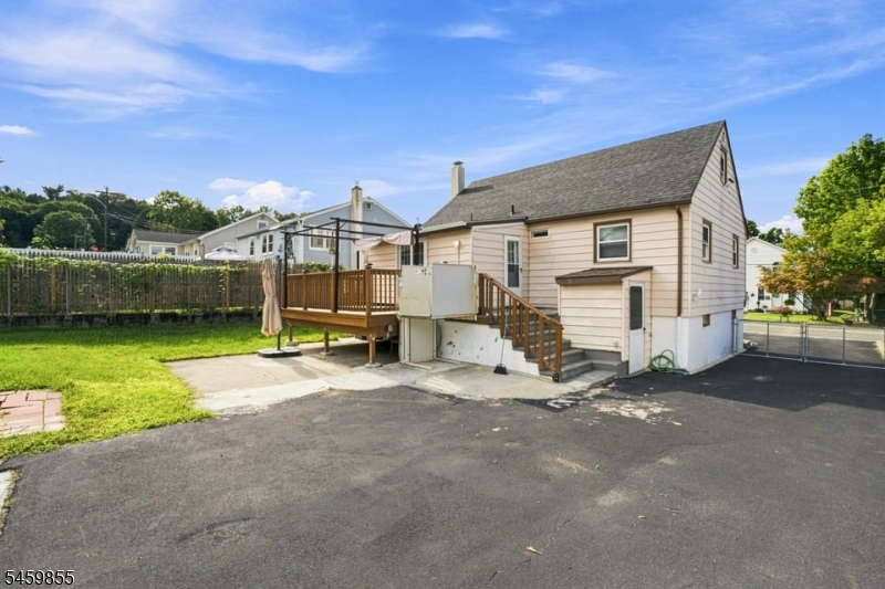 13 Kovach St Property Photo 22