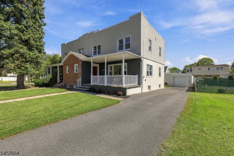 94 Ligham St Property Photo 2